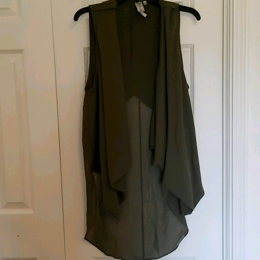 L green vest cardigan